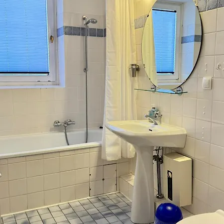 4-10, Friedrichstrasse 35 -sehr Strandnah Mit Sonnigem Suedalkon, 2 *